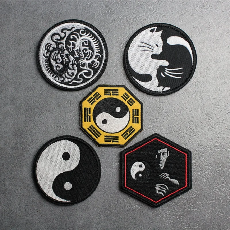 Hot Selling Chinese Style Tai Chi Bagua Embroidered Badge, Pa Paci Cat Yin Yang Cat Armband Kung Fu Backpack Hook Loop Patch