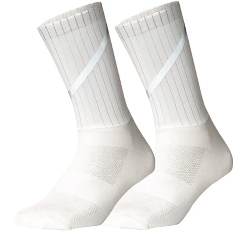

1 Pair Reflective Cycling Socks Sweat-absorbent Breathable Sports Socks Wear Resistant Deodorant Mid Tank Sports Socks Running