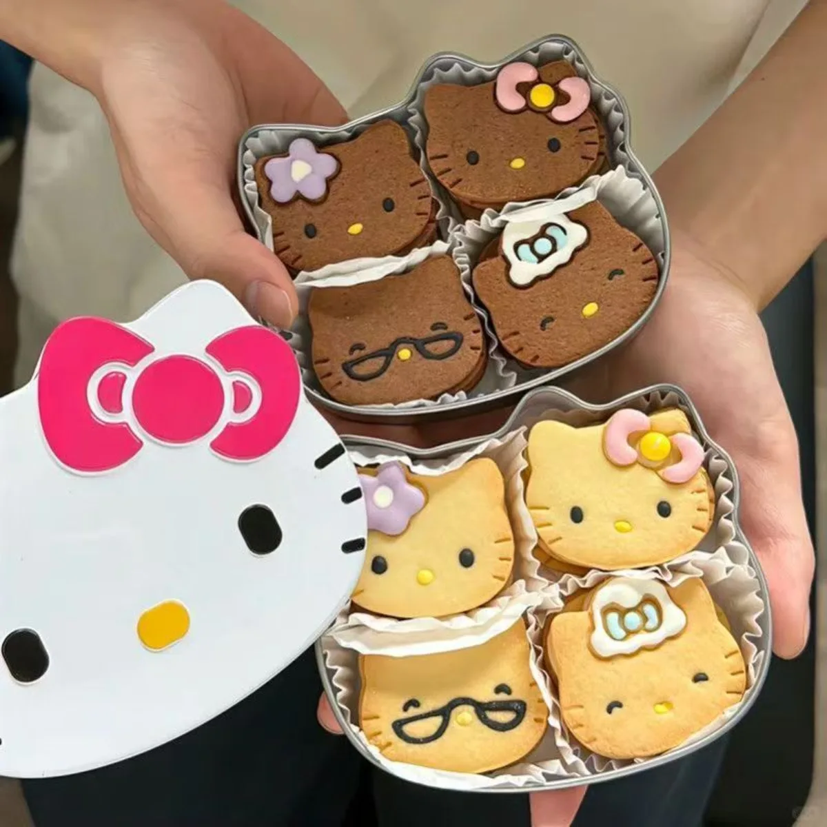 

Kawaii Sanrio HelloKitty Biscuit Stamp Cookie Mold Cartoon Anime Cute Holiday Baking Gift Box Kitchen Utensil Safe Durable Toys