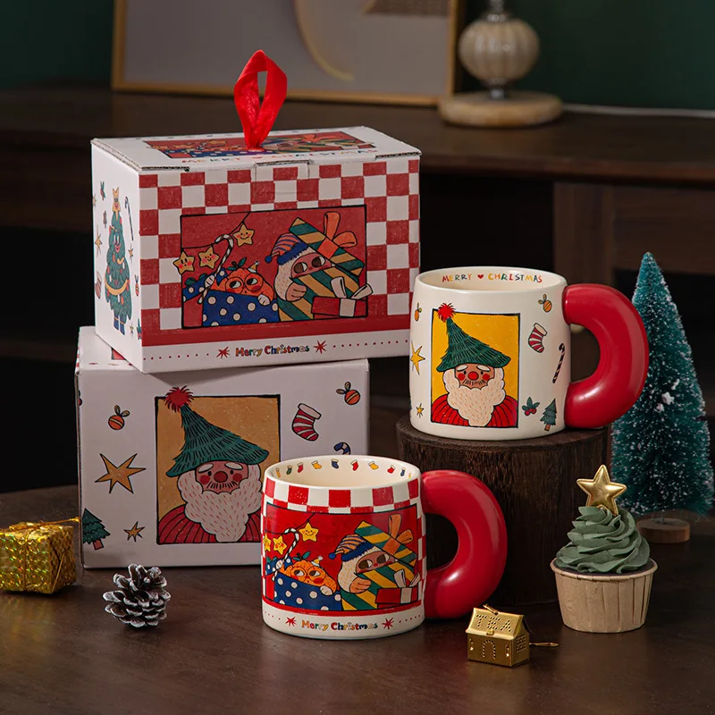 Large capacity and large handle creative Christmas ceramic mug, high temperature resistant fun  cup elegant retro style