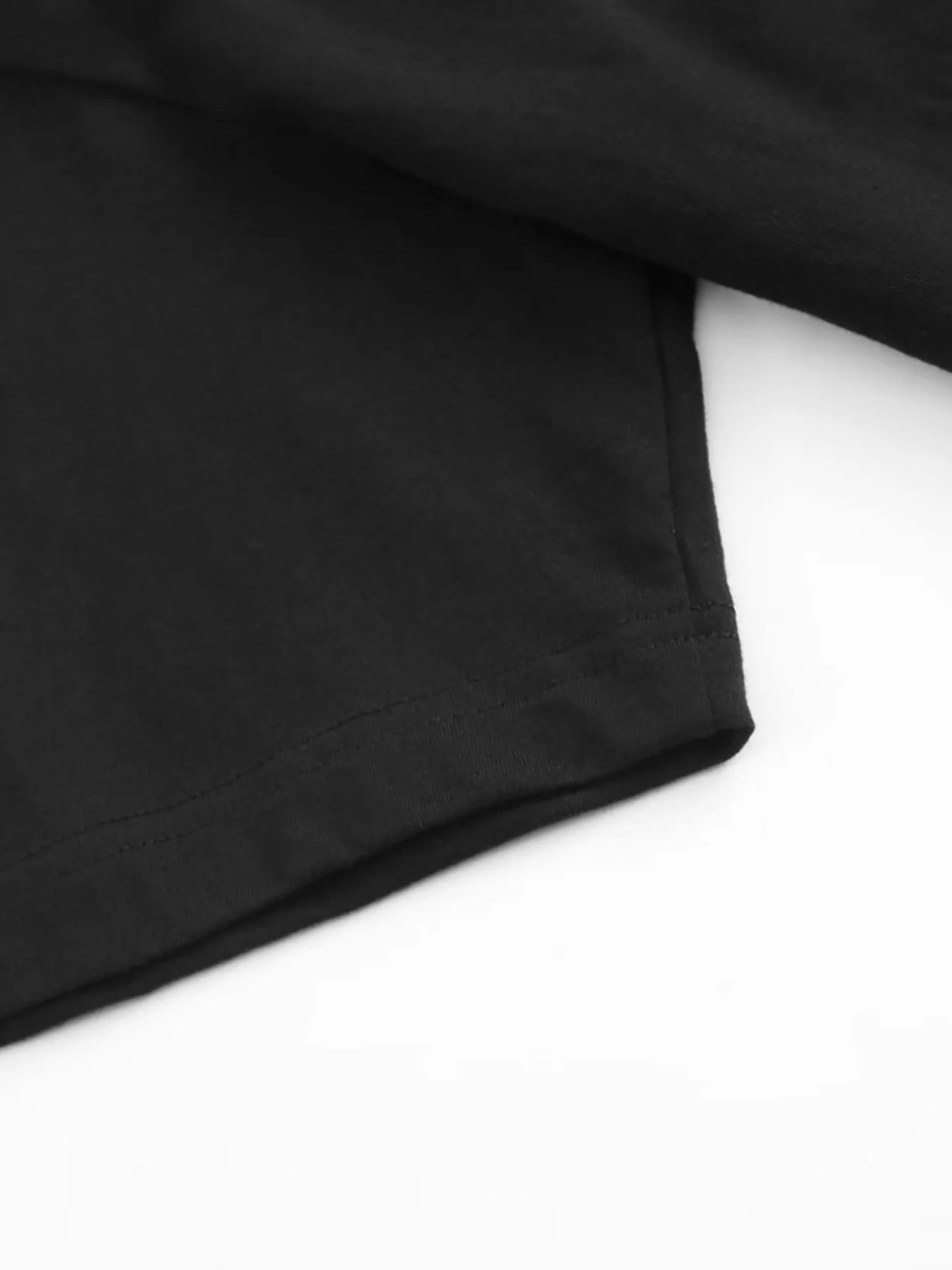 T-shirt noir pour femmes, dessin animé amusant d'halloween, avec motif de citrouille et de canard mignon imprimé, parfait pour les tenues de sœur et les événements de fête