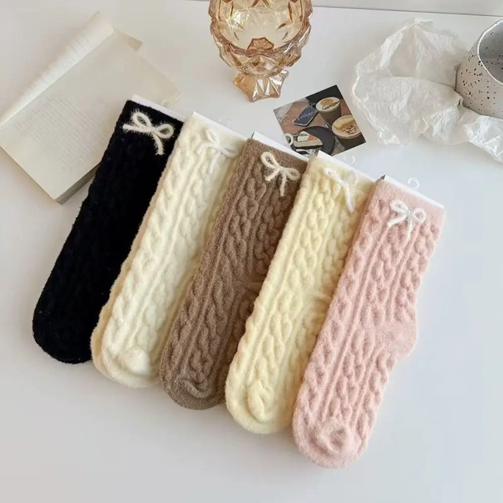 

Creative Thickened Coral Fleece Socks Screw Thread Bowknot Floor Plush Socks Winter Sleeping Mid Tube Socks Women Autumn