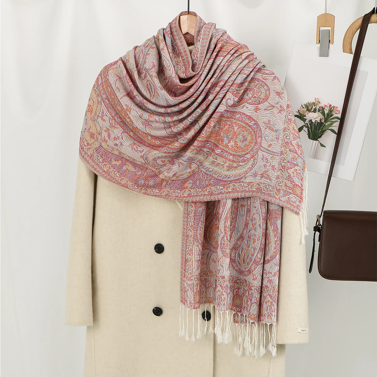 

Paisley Tassels Pashmina Shawl Woman Warm Scarf Muslim Hijabs Fashion Long Wraps Thick Scarves Female Cape Headscarf 178*71cm