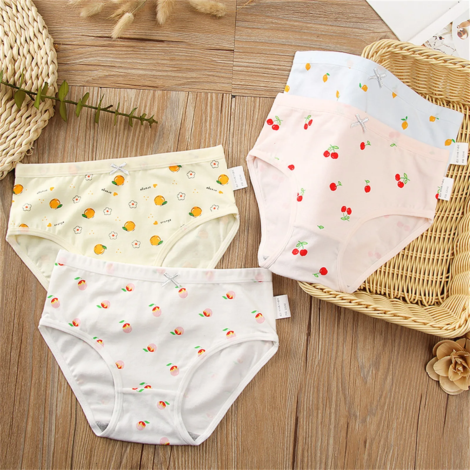 

Kids Girls Cool Breathe Panties Lovely Fruits Print Children Triangle Underwear Soft Cotton Boxed Briefs For Girls 2-8 Years