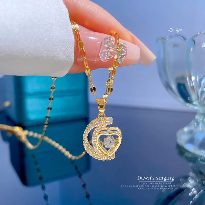 

Light luxury moon Heart Dynamic necklace for female fortune-changing ins collarbone chain