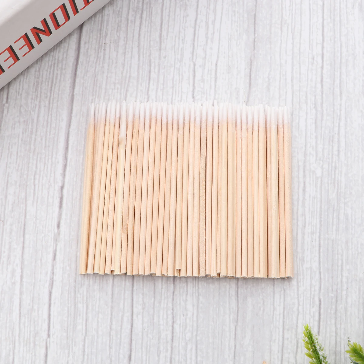 

7 Packs Disposable Swab Sticks Pointed Rods Multi-Function Cotton Swabs For Makeup Beauty Salon Home Use Skin Care Wound