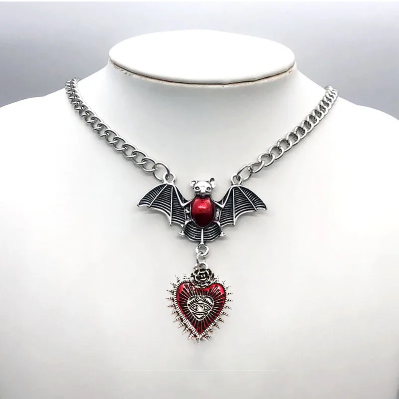 New Gothic Red Bat Necklace Devil's Eye Heart Pendant