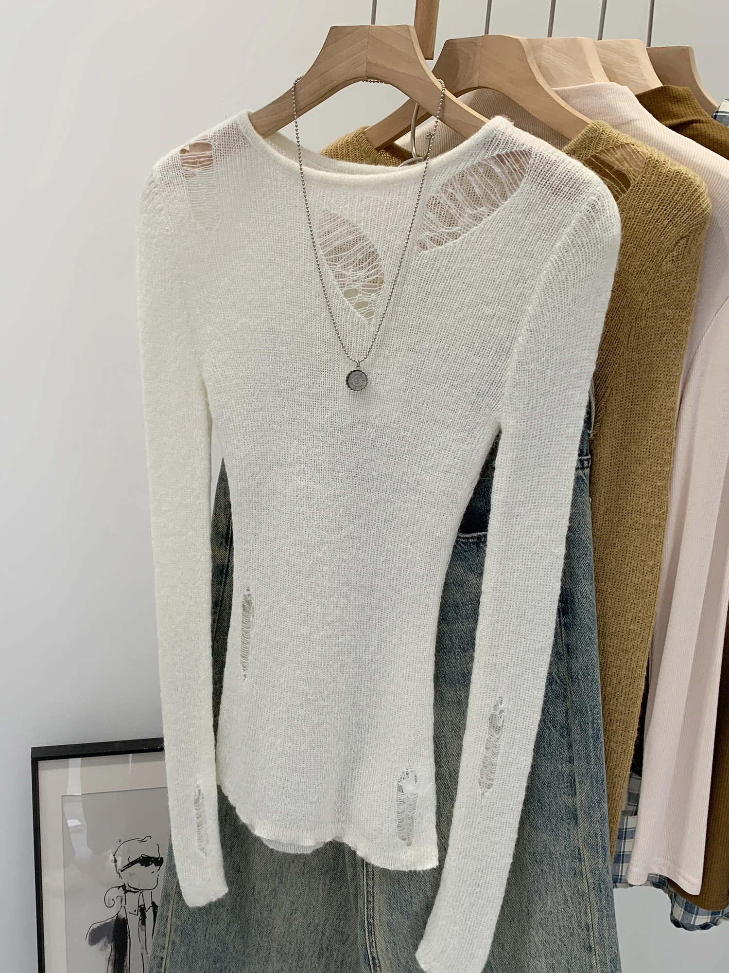 Retro Hollow out Long Sleeve Knitted Sweater Women's Autumn New Style Light Maturity Hole Design Fashionable Unique Top