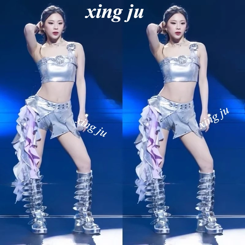 

Kpop Singer Silver Strapless Sling Vest Crop Tops Irregular Tight Shorts Stage Outfits Women Cosplay Costumes Performance Wear