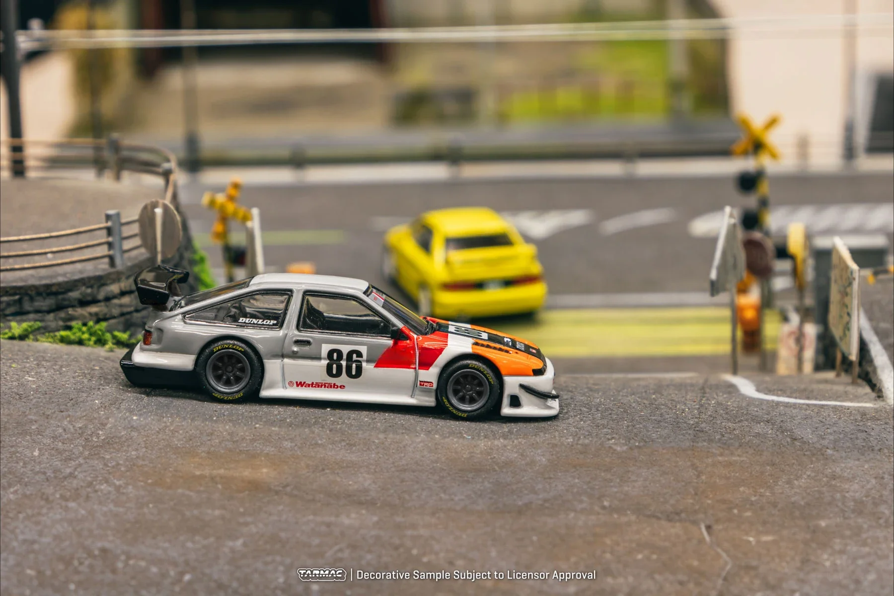 Tarmac funciona 1:64 Sprinter Trueno AE86 carro modelo TRD de corpo largo