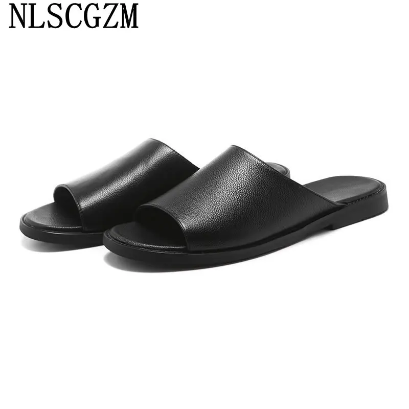 Summer Beach Slippers Men Shoes Leather Slippers for Men Zapatos Hombre Pantufas De Pelucia Men Fashion Designer Slides Ciabatte