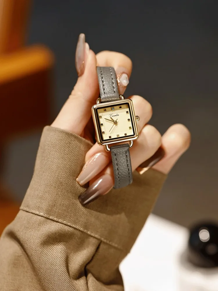 

Vintage Woman Watch Exquisite Square Luxury Gemstone Gold Clock Waterproof Leather Exquisite Gift Watches for Woman