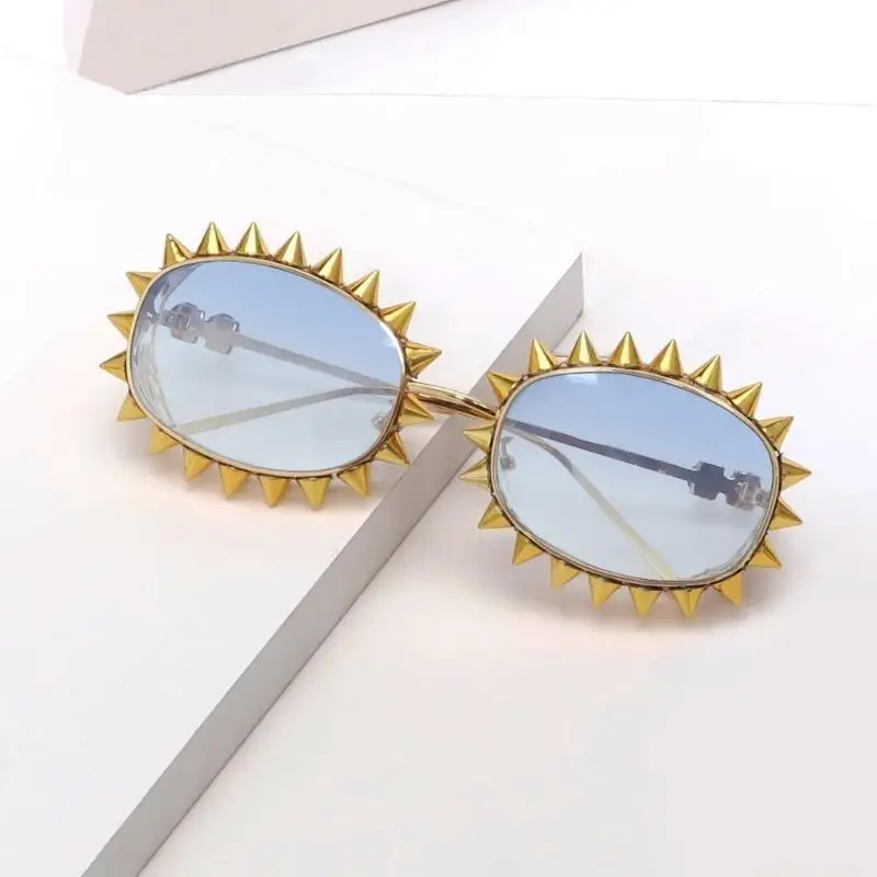 31BF Oval Frame Sunglasses with Metal Rivet Studded Popular Eyeglasses Perfect for Various Occasion and Outfit Casual Wear