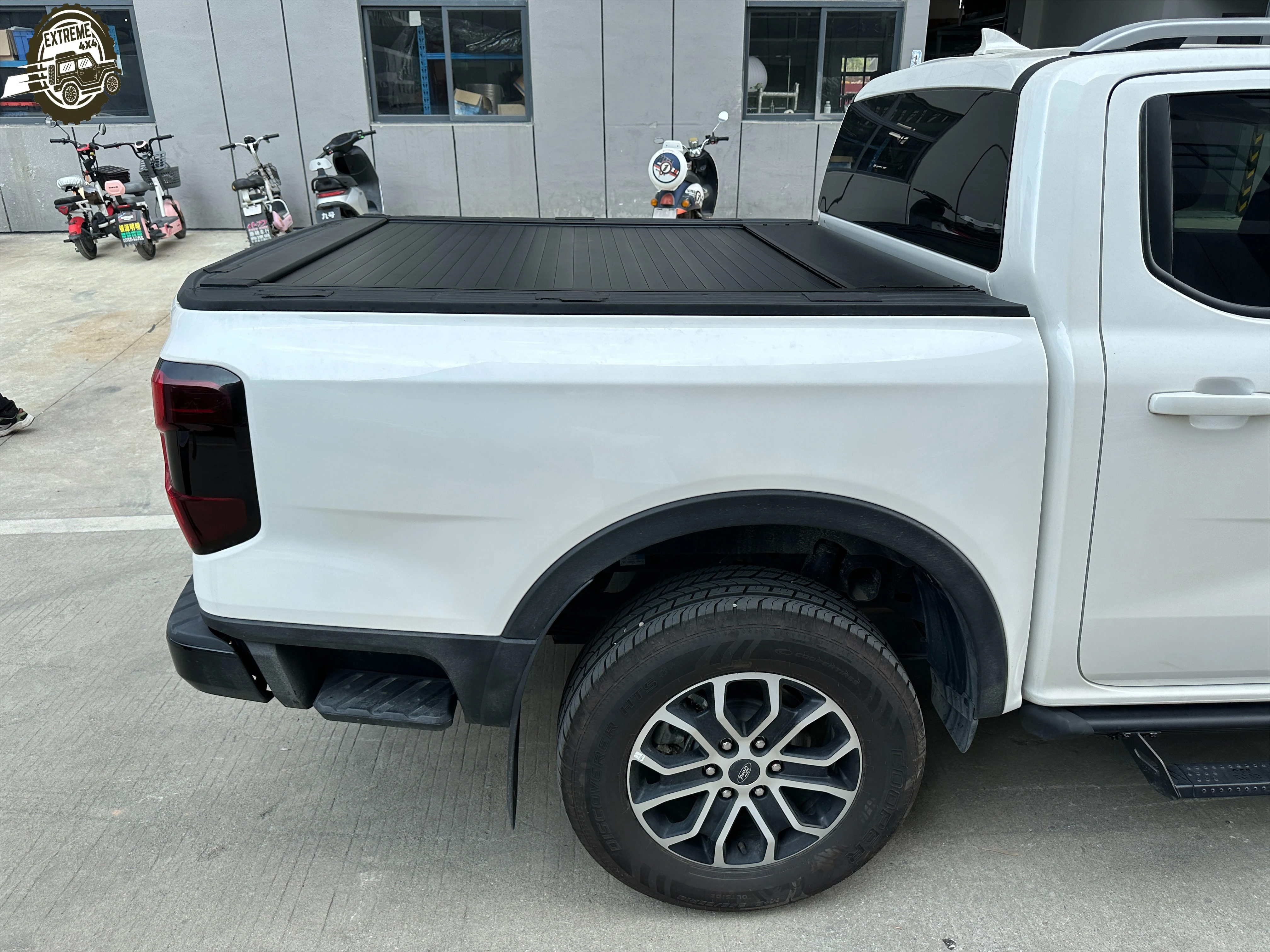 Factory Custom-fit Truck Tonneau Cover for Ford Ranger Next-GEN 2023 up Roller Shutter Waterproof Electric Pickup Roller Lid