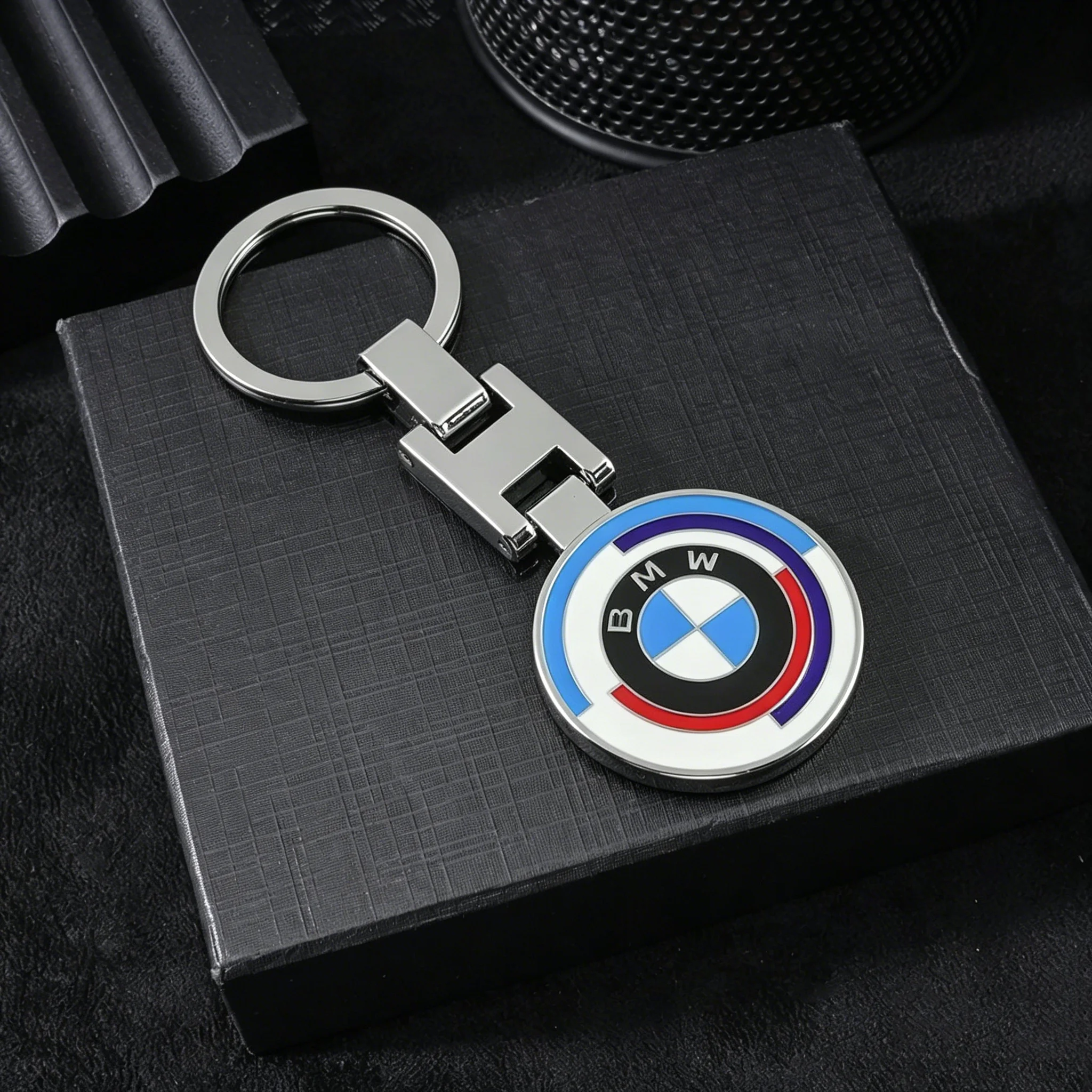 Car 3D Metal Emblem Keychain Badge Key Ring For BMW M Sports E36 E39 E46 E60 E90 E90 F10 F30 G20 G21 G30 G11 F15 X5 Accessories view 5