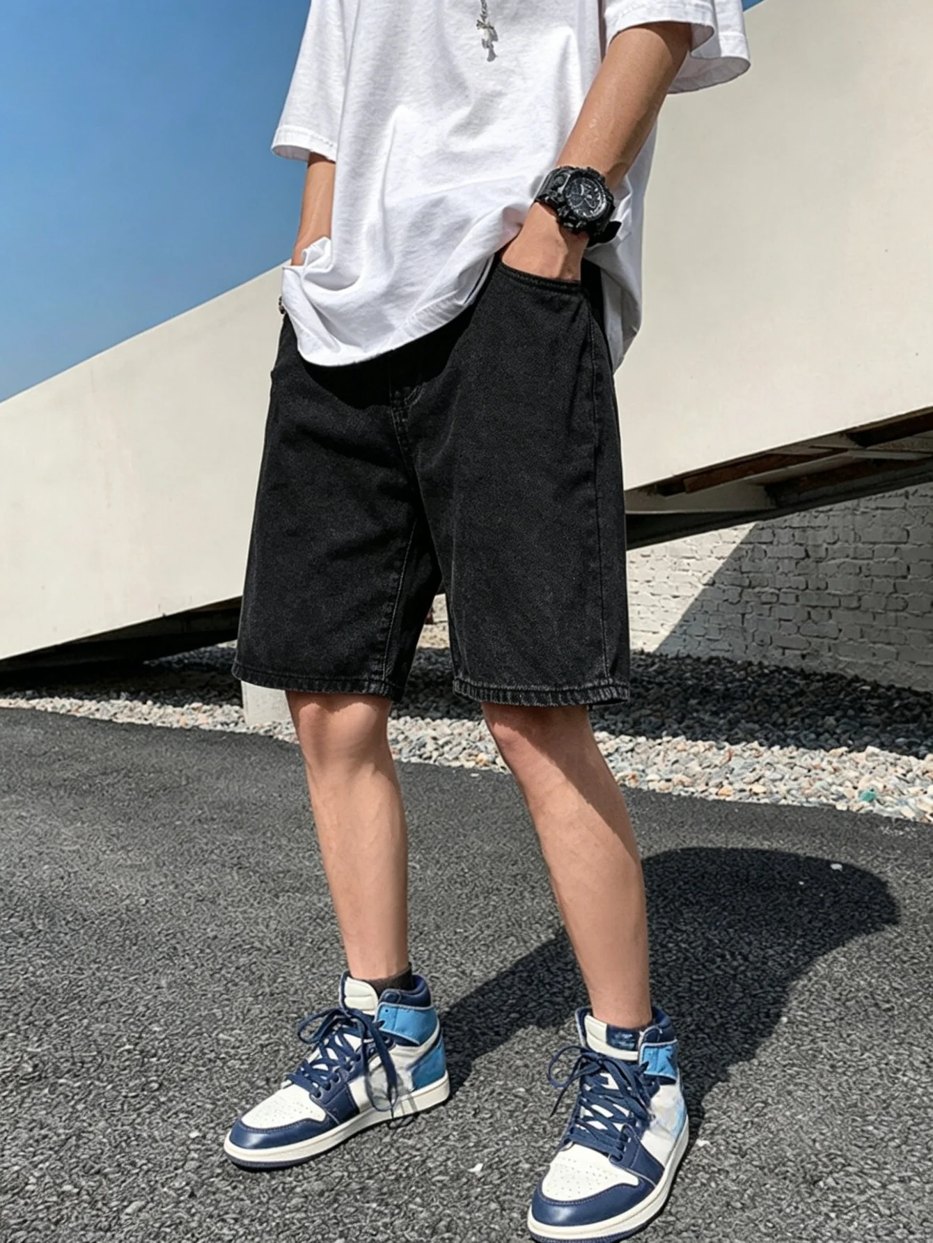Men simple black non stretch denim jorts loose casual solid color street trend comfy versatile knee length short pants