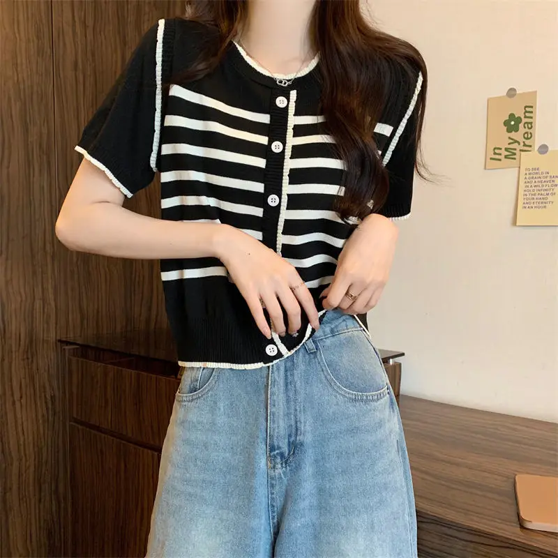 Women\'s 2024 Summer Pullover Round Neck Small Fragrant Style Spliced Colored Stripes Fashion Elegant Short Sleeve Knitted Tops