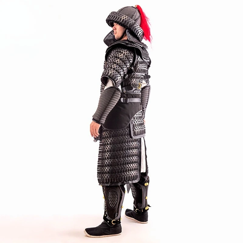 Film and television use armor to shoot various props and weapons