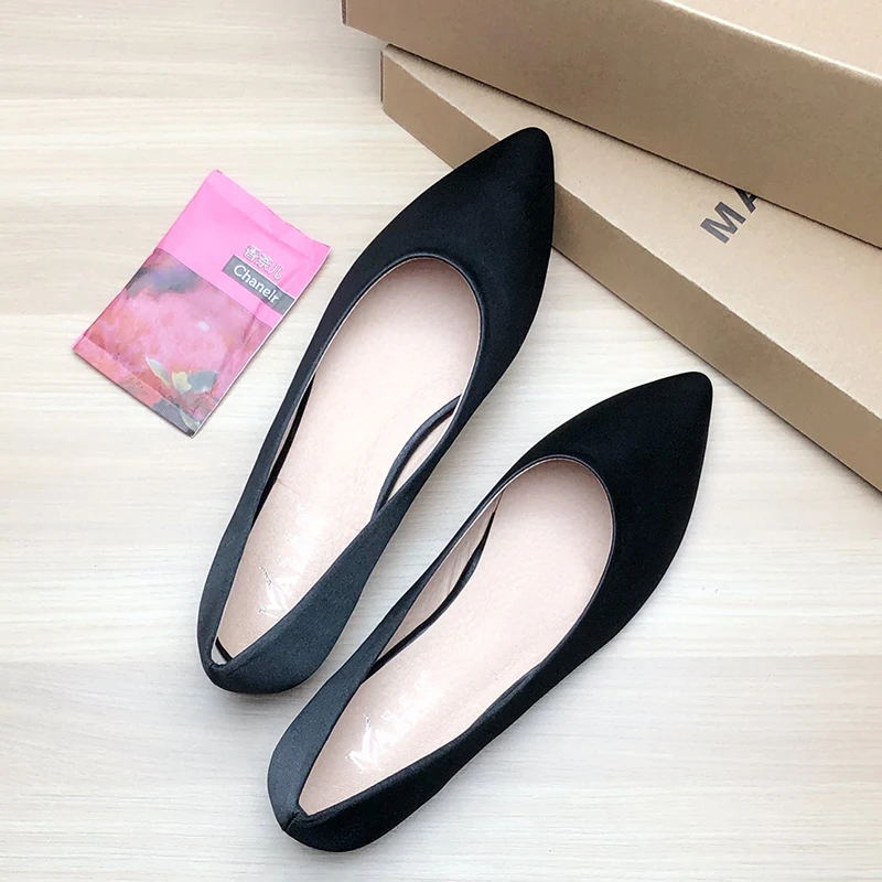 Women Flats Pointed Toe Solid Color Silk Cloth Flat Heel Shoes for Ladies Champagne Gold Rose Red Flats Simple Basic 33 34 42 43