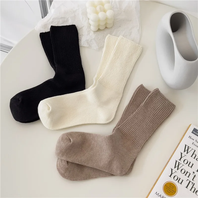 

Ins, осенне-зимние спортивные носки, простые японские однотонные длинные носки в стиле ретро, женские носки с ворсом, милые носки в стиле Art Academy