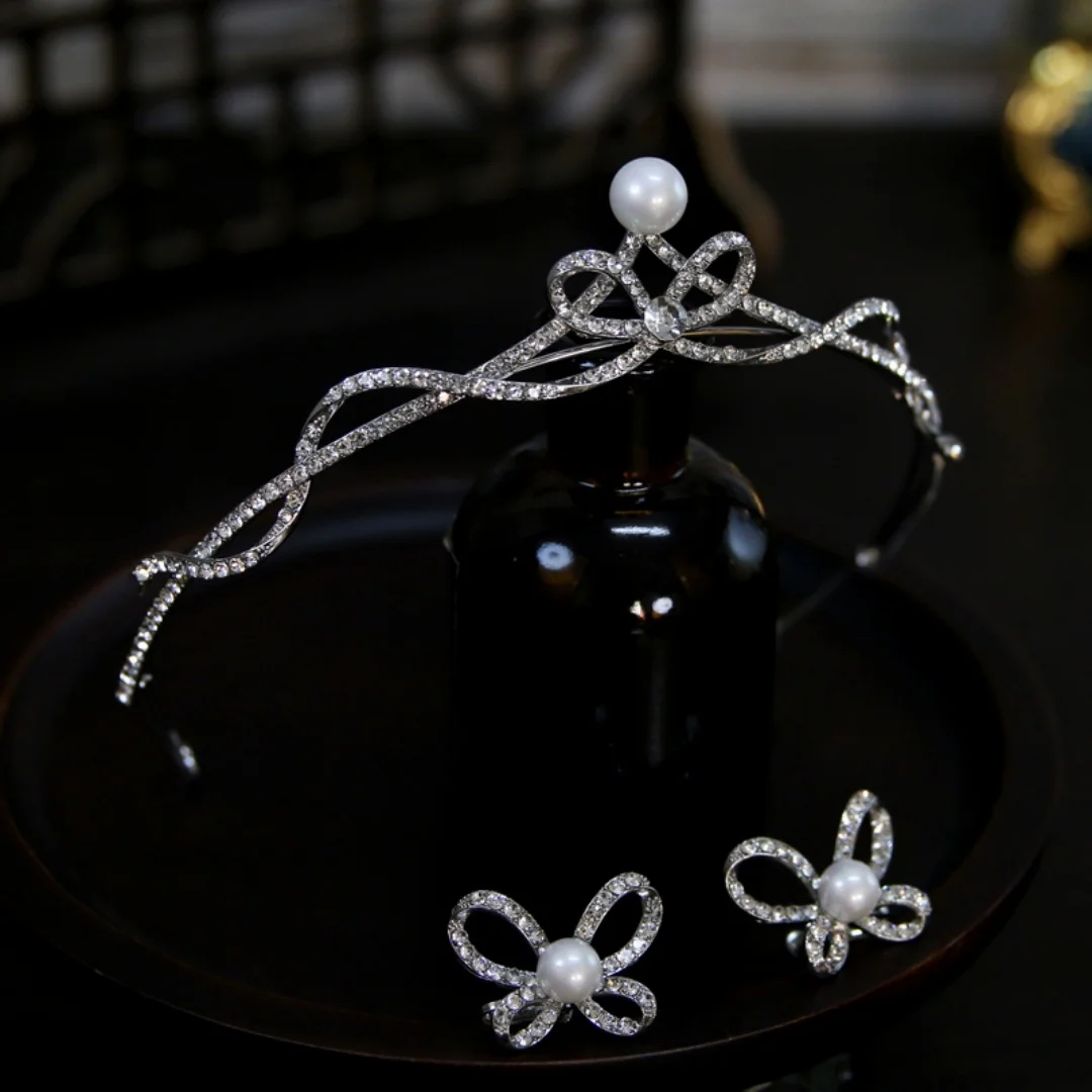 

Изящная свадебная тиара с жемчугом и серьгами CC Delicate Crown: минималистичное, элегантное украшение для волос для женщин