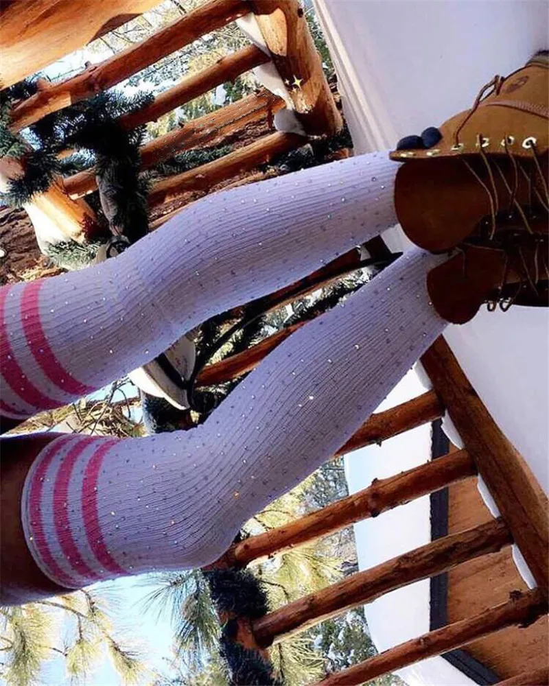 Glitzernde Overknee-Strümpfe mit Strass und Streifenmuster für Damen – Modisches Accessoire für Studentinnen – Detail 3