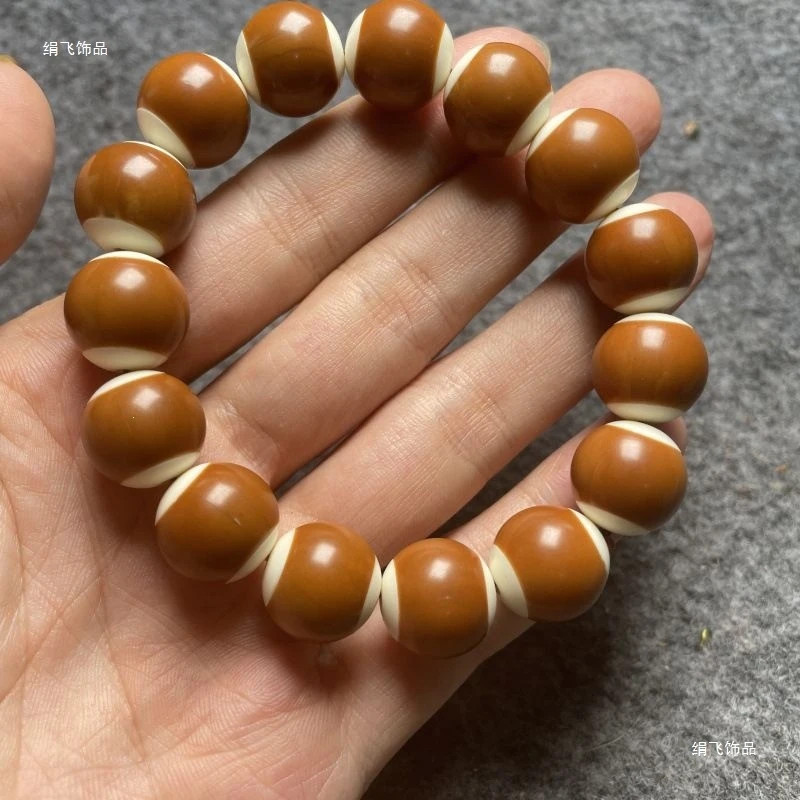 Cuentas talladas a mano de olivo natural y manzanilla, núcleo de hierro rojo, pulsera de cuentas de Buda, grabado de etiqueta dorada de 15 mm