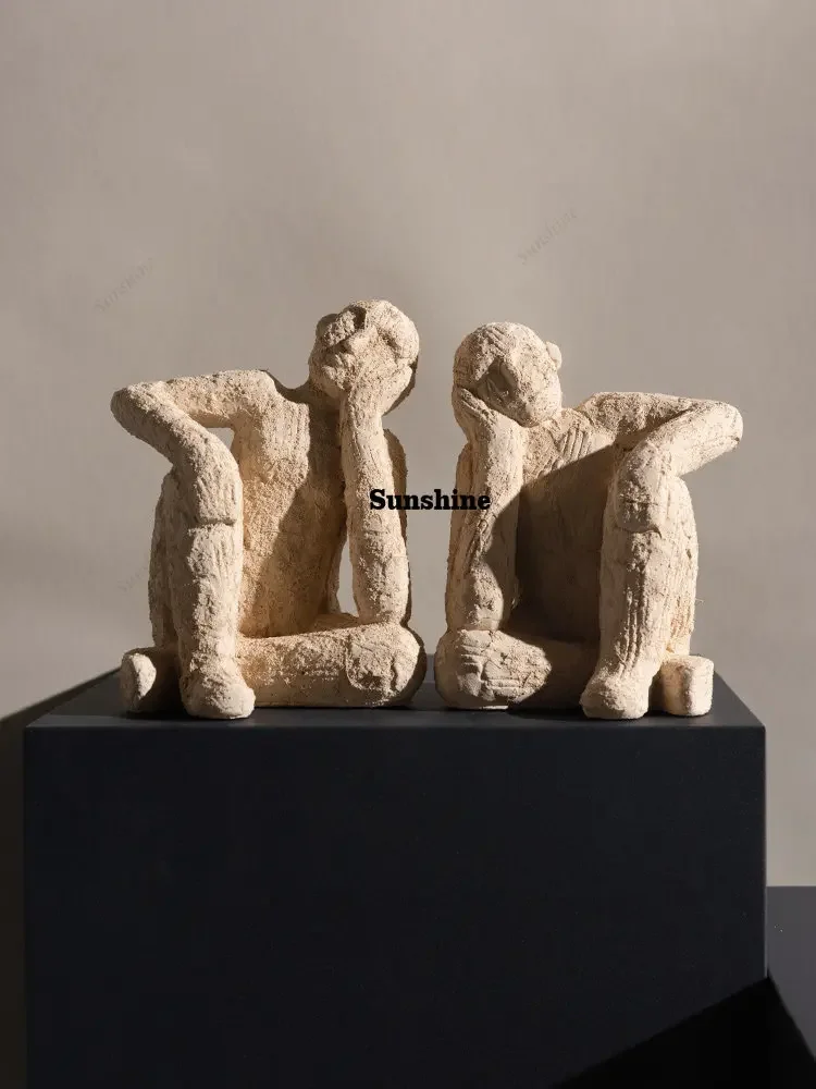 YSimple and creative clay figure sculpture book relies on ornaments, home furnishing, wine cabinet-like homestay book