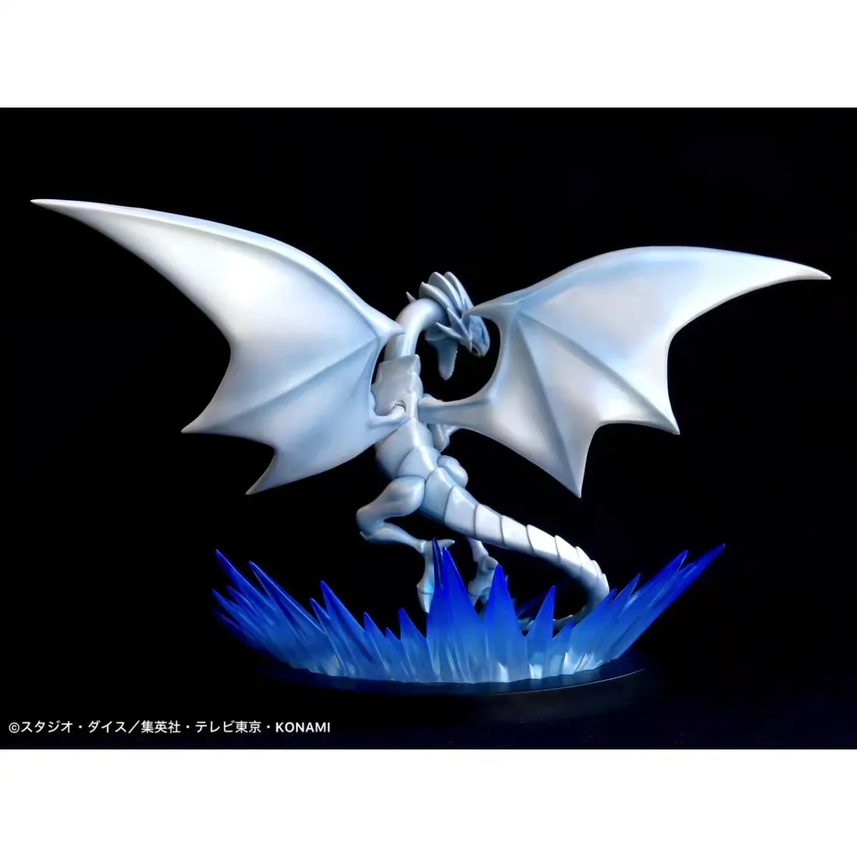 Bandai Original SK JAPAN Yu-Gi-Oh! Duel Monsters Blue-Eyes White Dragon 18cm Action Figure PVC Collection Model Ornament Toys