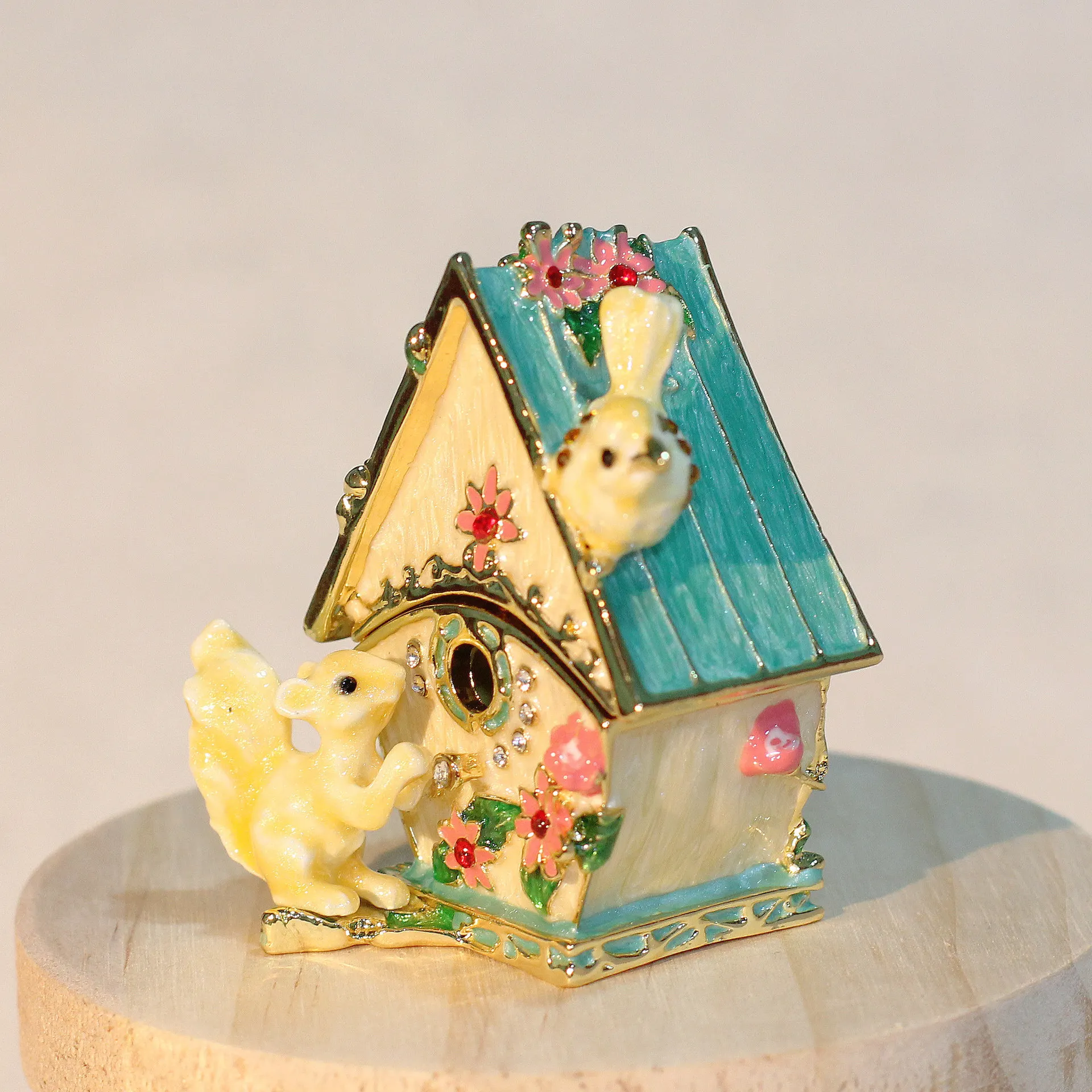 Handmade Enamel Colored Drawing Squirrel House Jewel Case Jewelry Storage Box Metal Handicraft Home Furnishing Articles
