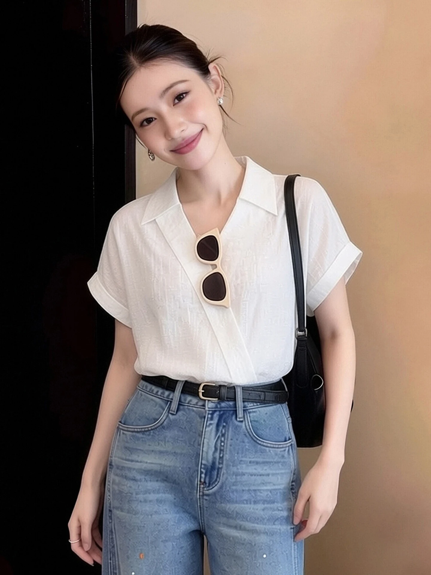 

White V-Neck Short Sleeve Loose Fit Slimming Shirt for Women Summer 2026 Casual Style Elegant Versatile Top Trendy