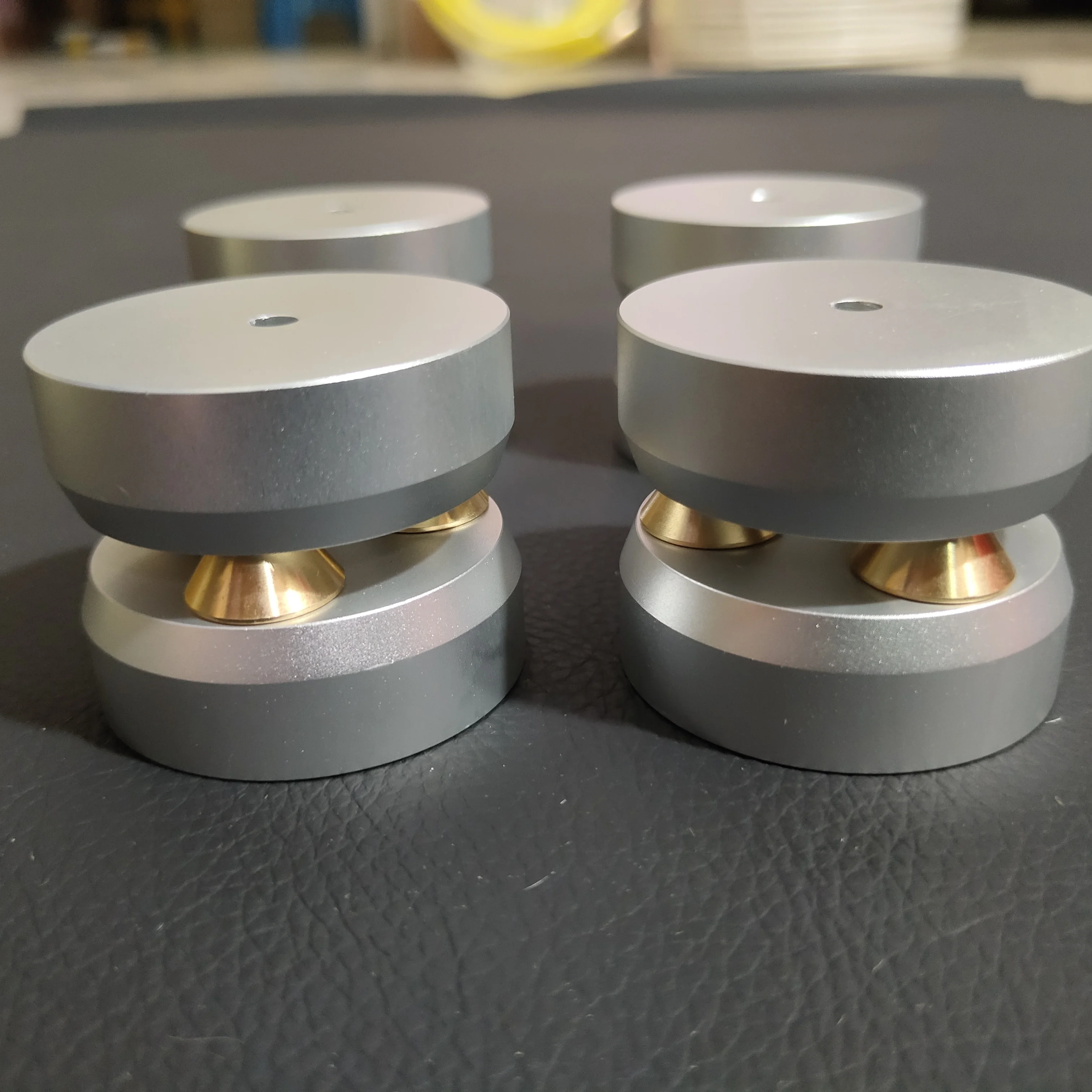New Home Theater Audio Audiophile Grade Shock Damping Pad HIFI Speaker CD Amplifier Three-dimensional ISOLATION FEET Brass Spike