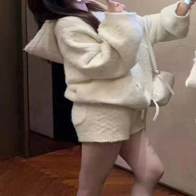 Women's Oversized Cozy Sweater Set with Hood, High-Waisted Knit Shorts, Autumn/Winter New Design