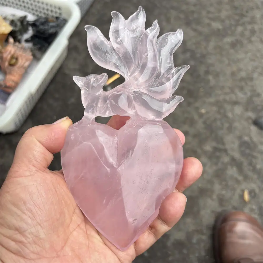 

1PCS Natural Rose Quartz Nine-Tailed Fox Heart Carving Healing Reiki Stone for Home Decoration Room Decor Unique Holiday Gift