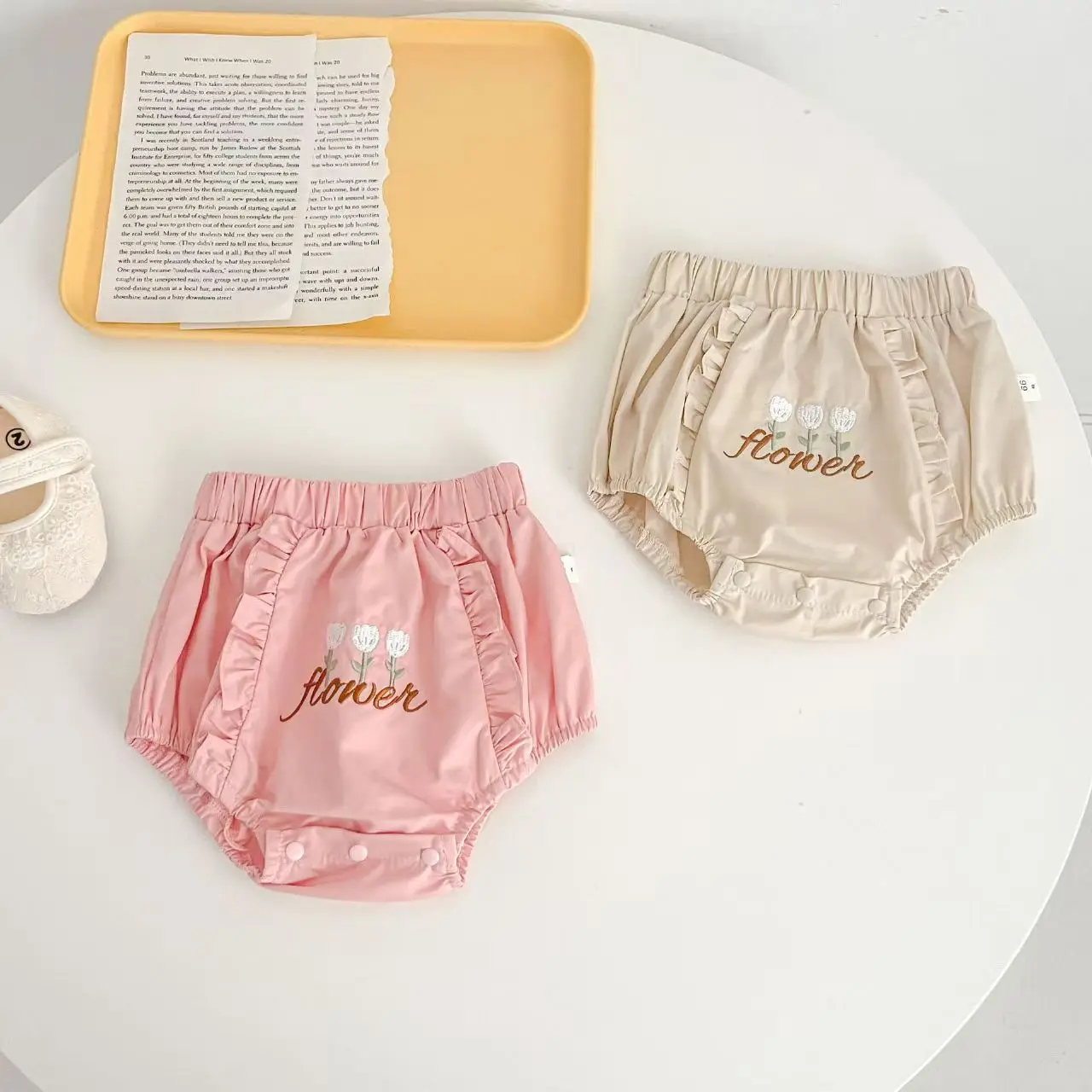 Korean-style baby shorts for girls- Flowery, sweet and adorable short pants with a drawstring waistband