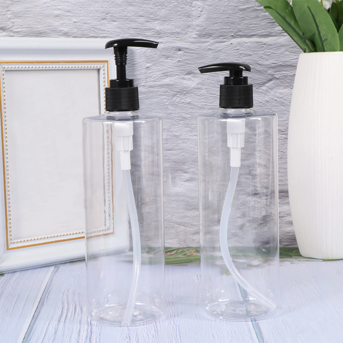 

2Pcs 500Ml Transparent Plastic Bottle For Shampoo Lotion Emulsion Flip Lid Design Easy Dispense Durable Leakproof