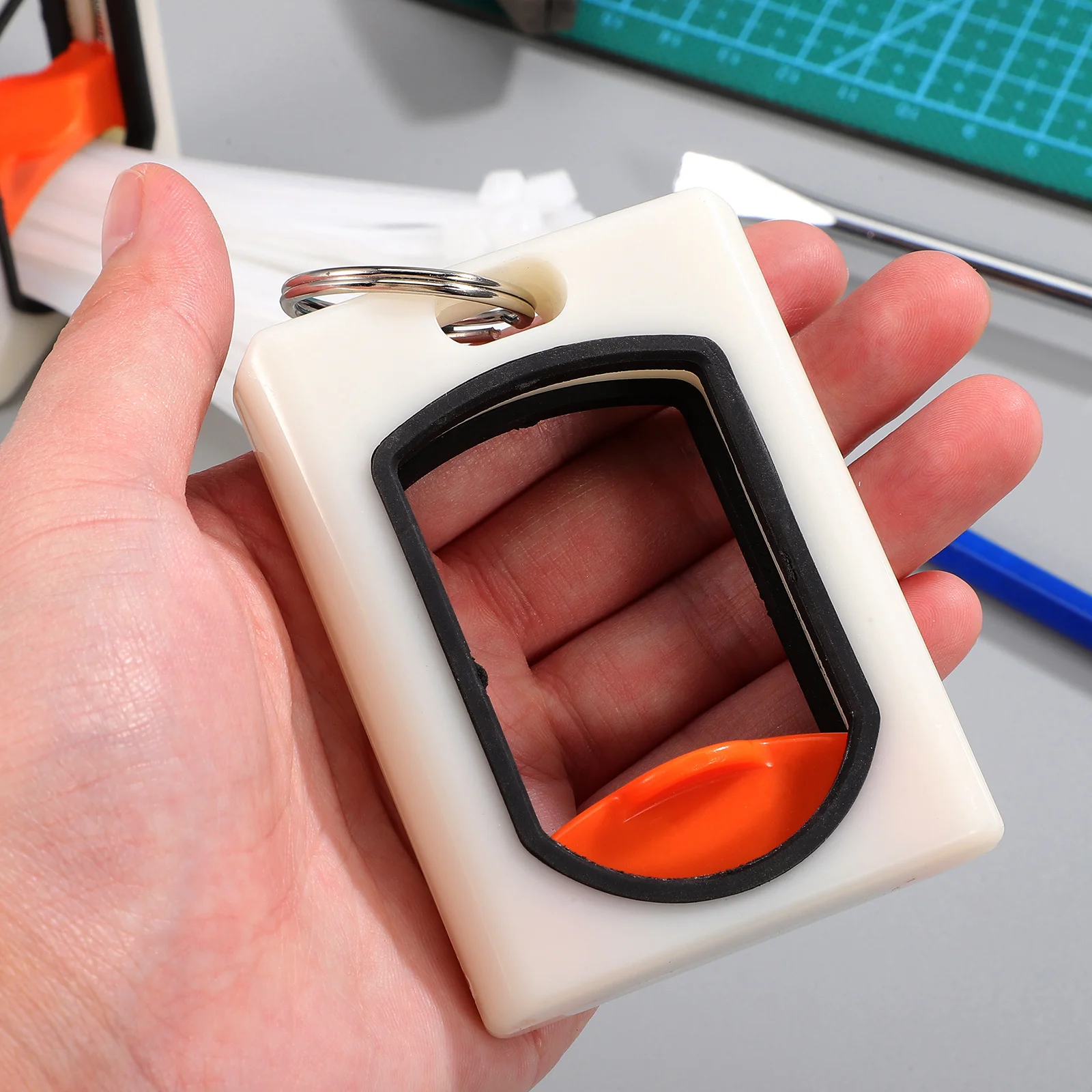 

2Pcs Zip Tie Holder Glow in The Dark Portable Cable Ties Organizer Compact Durable ABS Wire Management Accessory