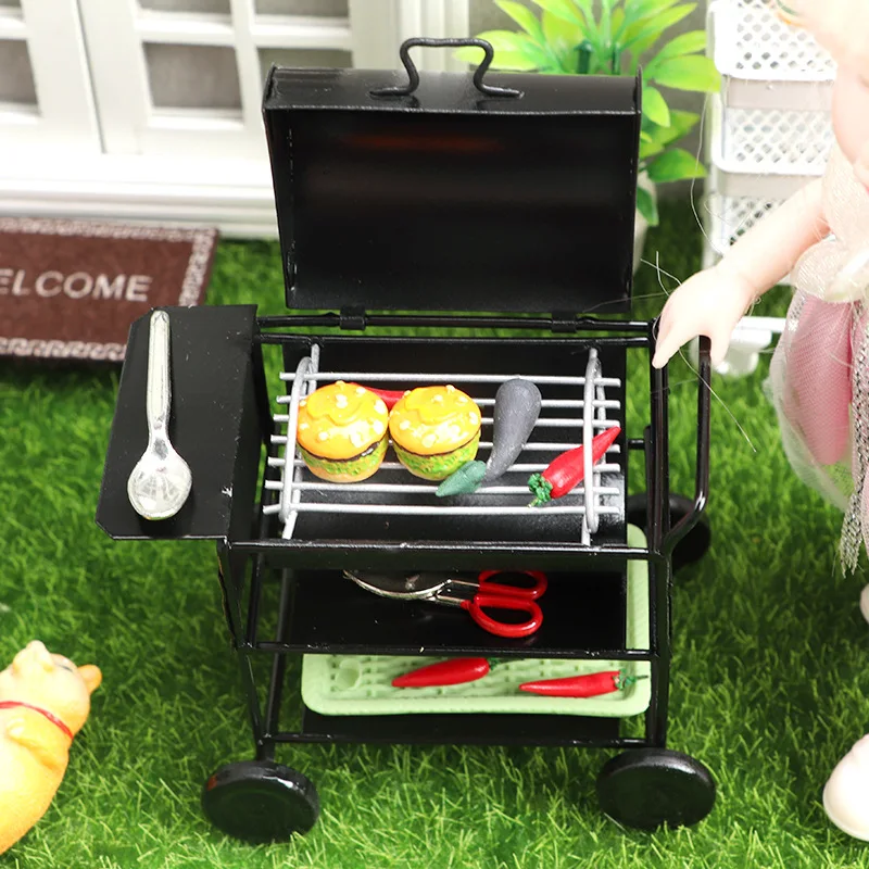 Juego de barbacoa de metal en miniatura para casa de muñecas a escala 1:12, estante cuadrado para barbacoa con parrilla al aire libre + carrito de juguete |   Accesorios de decoración DIY para juego de imitación