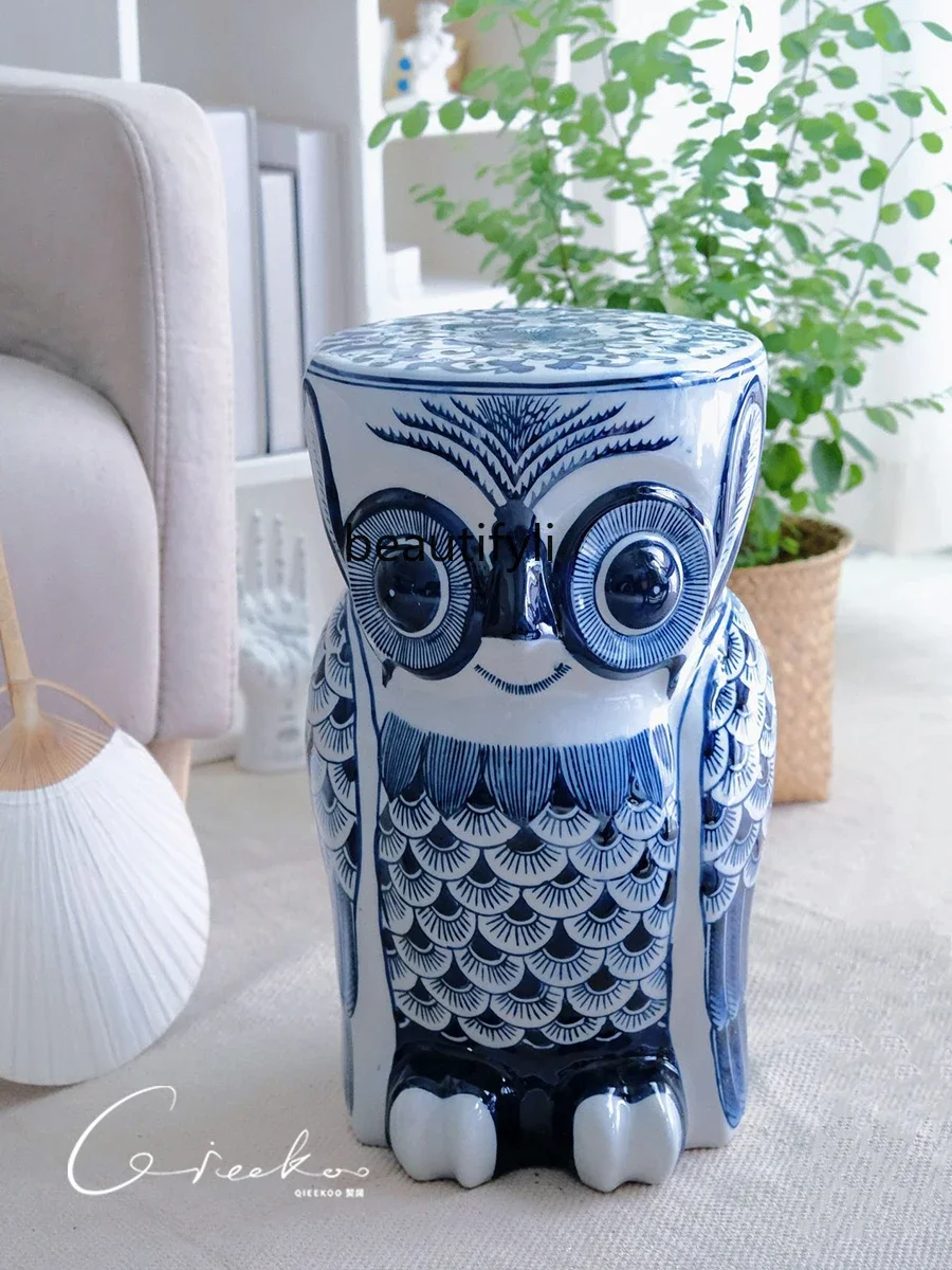 Owl blue and white porcelain multi-purpose embroidery pier cool stool ceramic edge booth entrance ornament