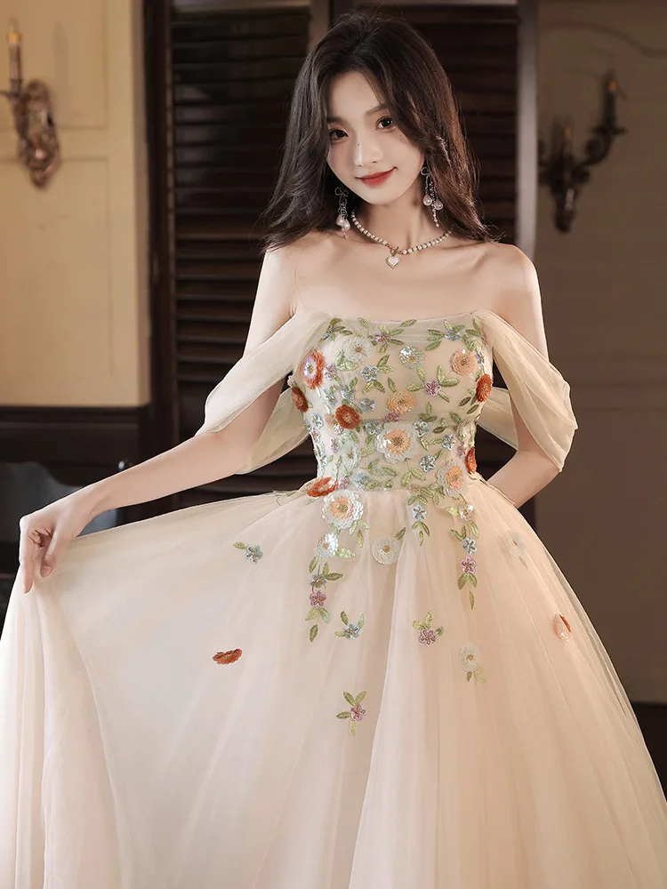 

Boat Neck Embroidered Cocktail Dress Women Off the Shoulder Applique Evening Gown Elegant Modern Tulle Prom Dresses