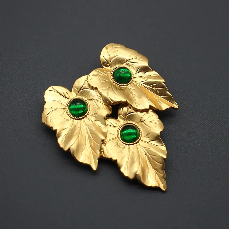 European antique jewelry Vintage glass breast leaf stud earrings brooch set with real gold plated leaf decoration