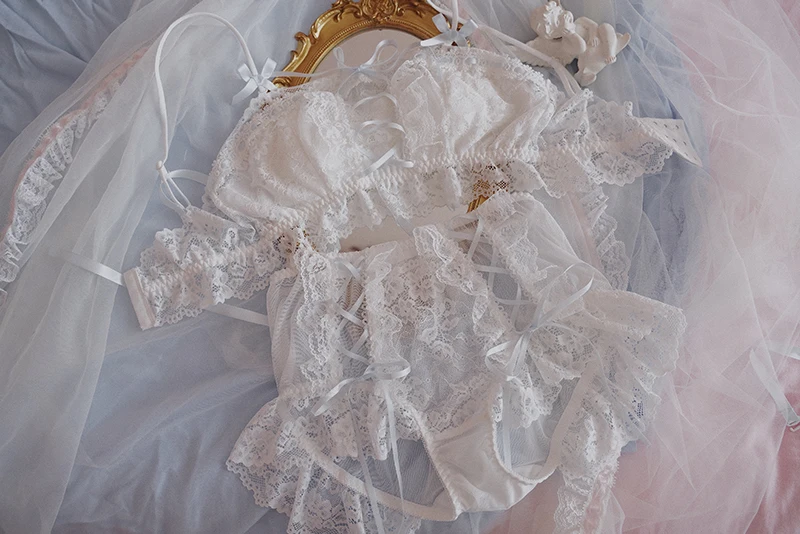 High-Waisted Tummy-Control Lace Panties for Women Strappy Sweetheart Strapless Lingerie Set Lightweight Cute Bra Underwear Suit