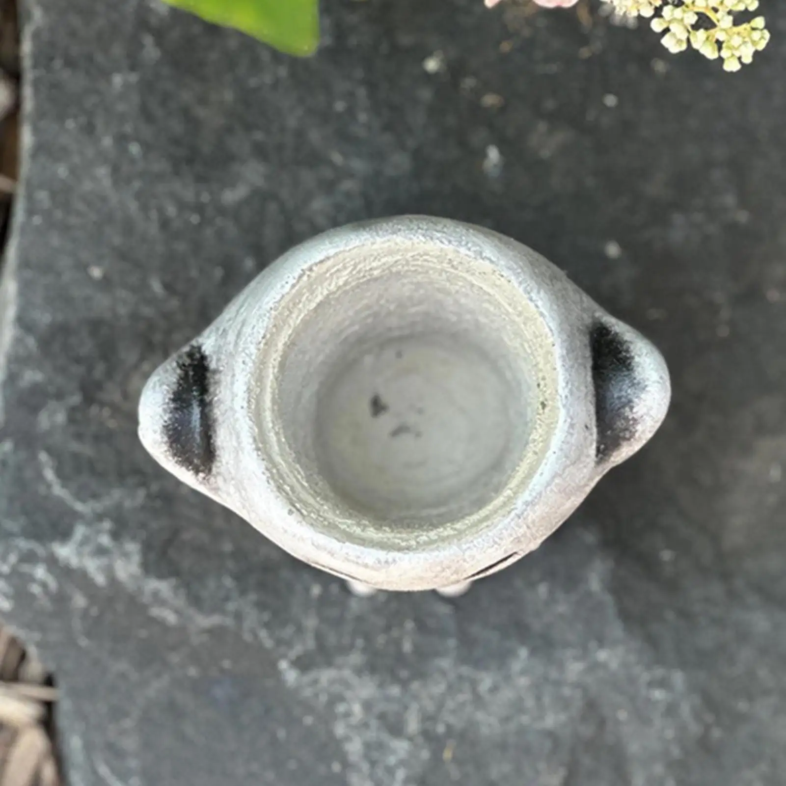 

Ghost Shaped Flower Pots Halloween Ghost Planter Pot Creative Spooky Festival Resin Candy Organizer For Cabinets Bookshleves