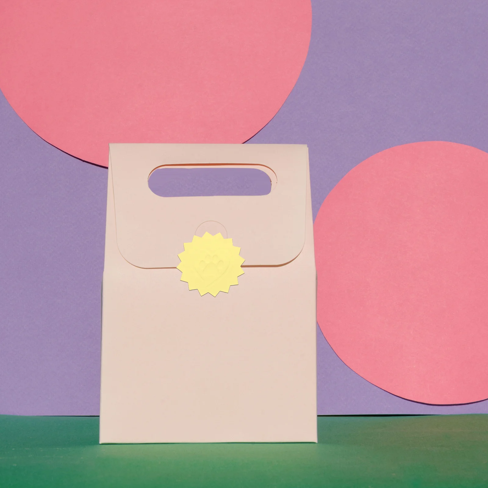 

1 Roll Waterproof Seal Stickers Self Adhesive Stable Sealing Labels Multi Function Gift Packaging Stickers