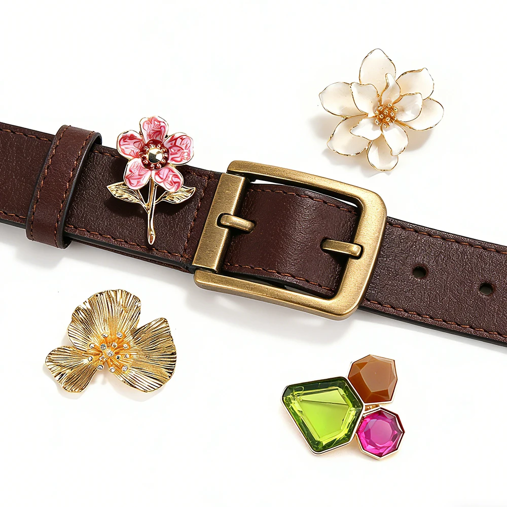 

Vintage Flower & Crystal Brooch Pin Set 4 Unique Designs Elegant Clothing Accessories for Daily & Gifting