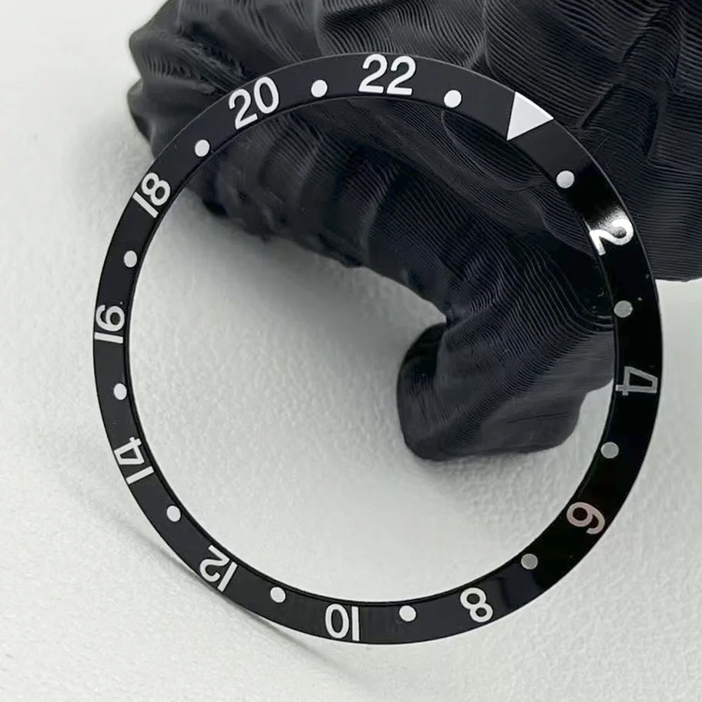 39mm Stainless Steel Silver Case, 20mm Strap, Curved Glass Crown. Suitable for 8215, 8205, 821A DG 2813, ST1612 Movements.