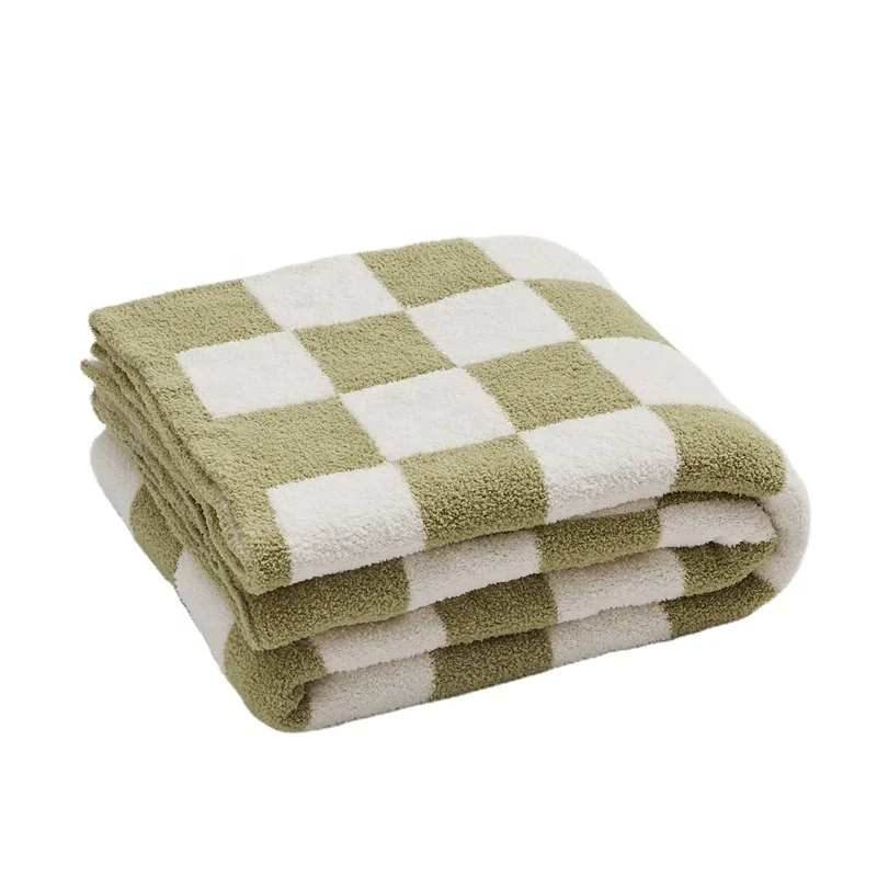 

New Hot-selling Microfiber Fashion Checker board 100% Polyester Knitted Throw Blanket for Autumn Winter