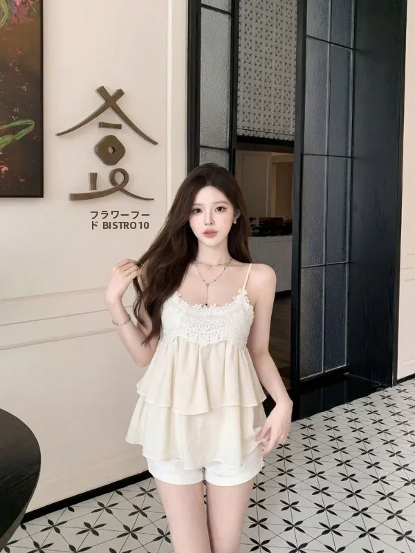Romantic Lace Splicing Strap Vest Women's Versatile Slimming Atmosphere Design Layered Lace  Top U-Neck Polyester Fiber