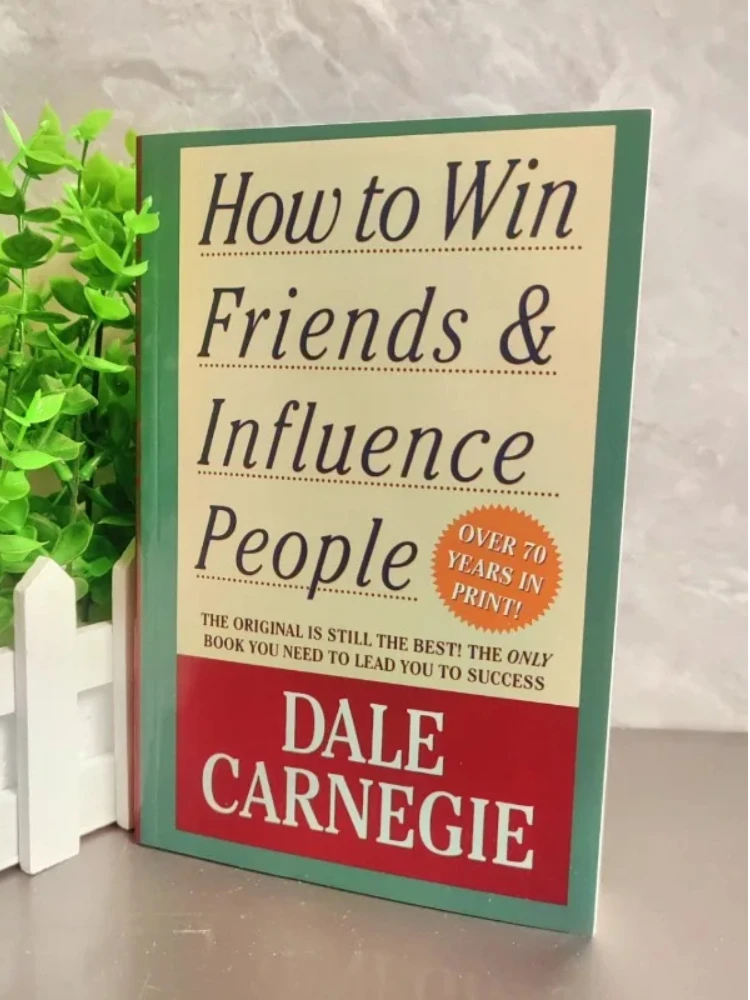 Comment gagner des amis et influencer les gens, de Dale Carnegie, livre en anglais à couverture souple