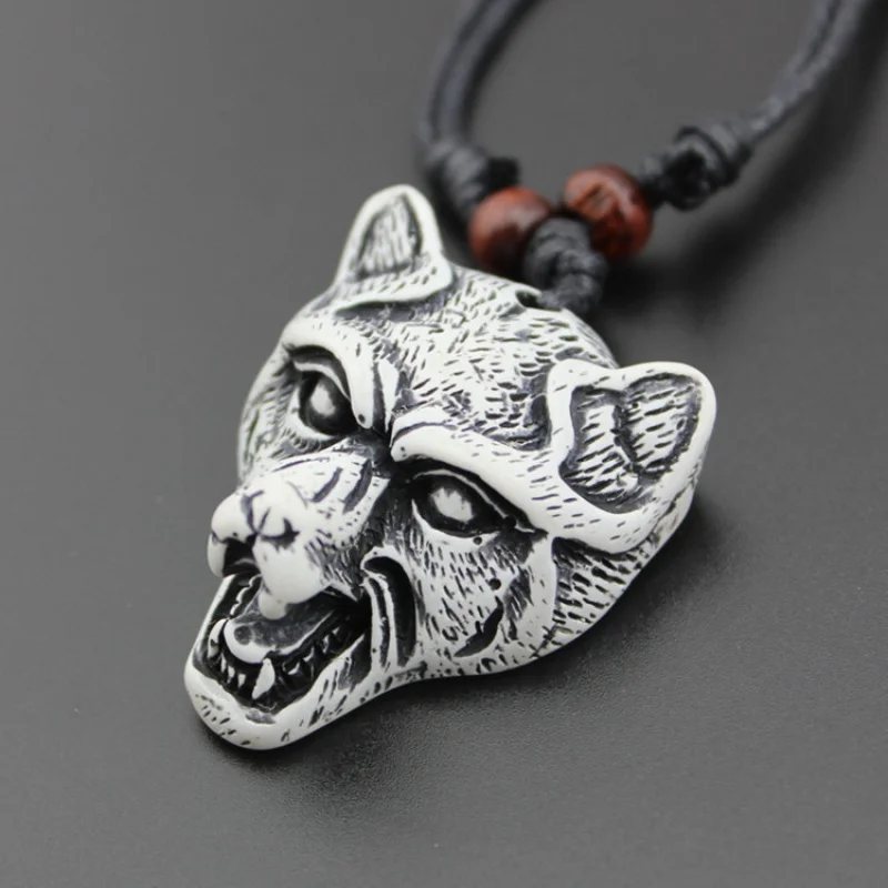 Foreign Trade Wolf Head Pendant Necklace Wooden Bead Adjustable Imitation Bone Carving Necklace Best Seller in Europe and Americ